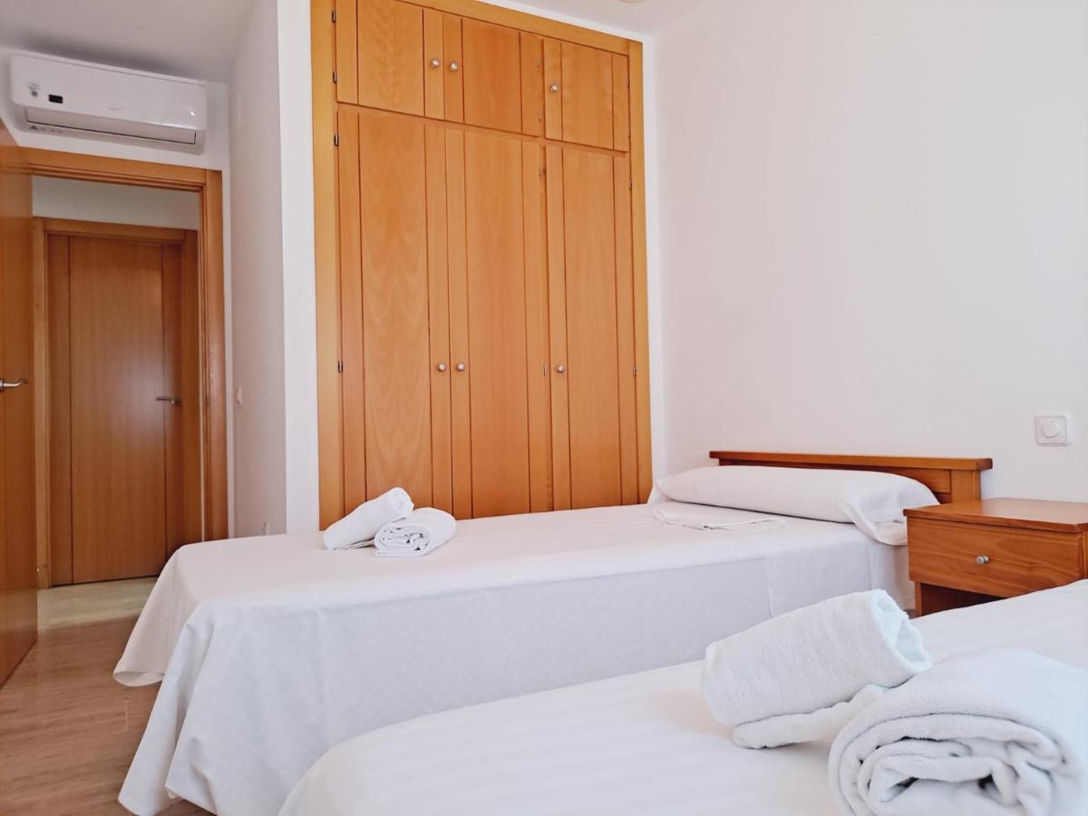 Apartamentos Turisticos Taymar Chiclana de la Frontera Kültér fotó