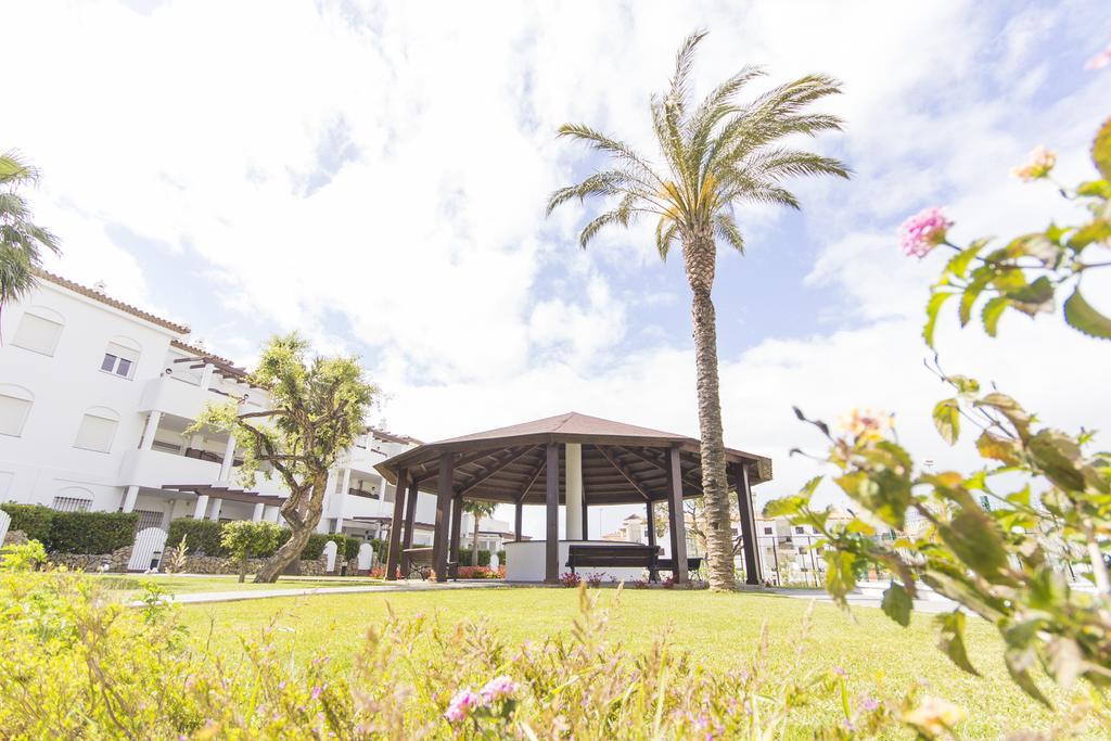 Apartamentos Turisticos Taymar Chiclana de la Frontera Kültér fotó